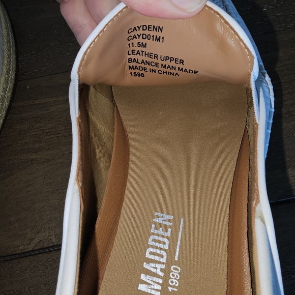 NWOB Steve Madden White Men's Leather Loafers/Shoes Great For Vaca!!  Size 11.5 - Picture 4 of 6